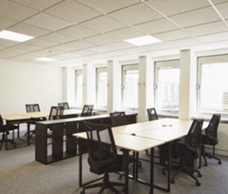 Bureau privé 20 m² 5 postes Coworking Avenue Charles de Gaulle Neuilly-sur-Seine 92200 - photo 10